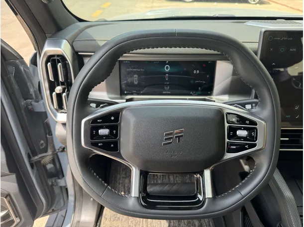 Car image 23