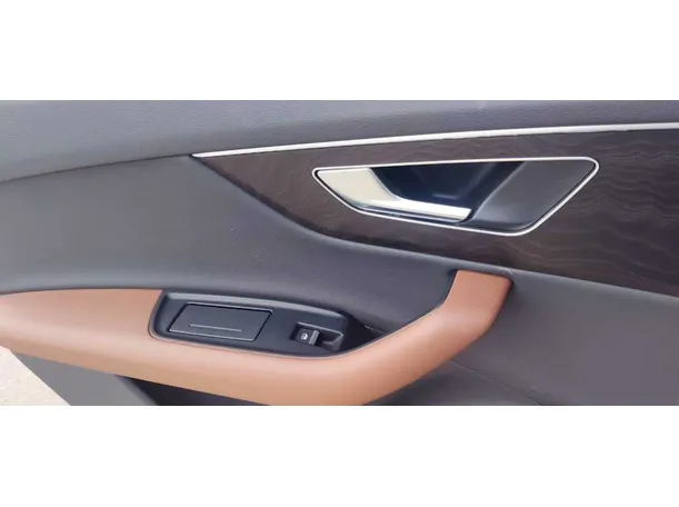 Car image 33