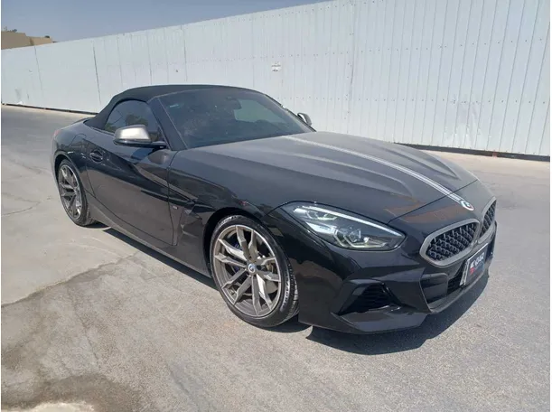 Car image 4