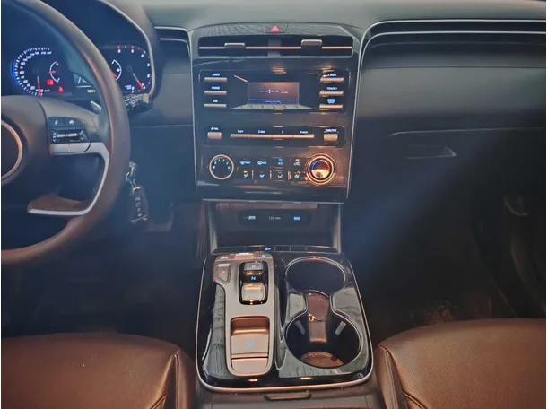 Car image 21
