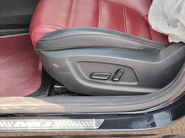 Car image 31