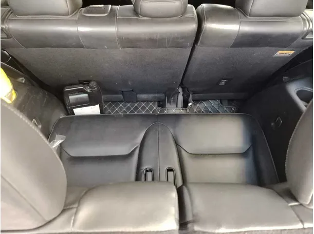Car image 29