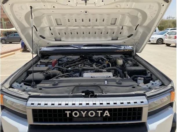 Car image 28