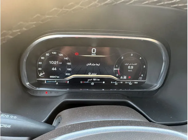 Car image 18