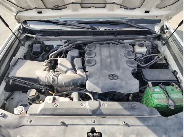 Car image 30