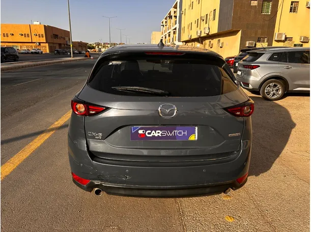 Car image 6