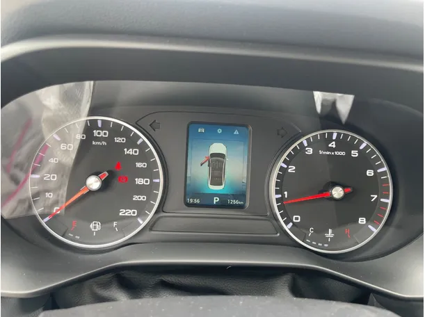 Car image 20