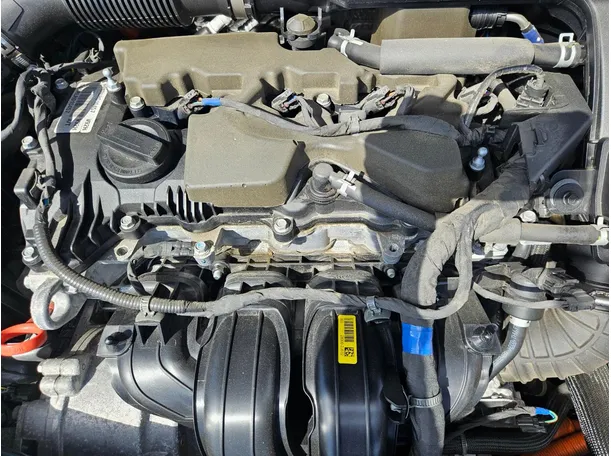 Car image 9