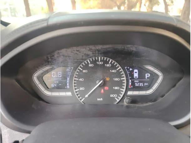 Car image 28