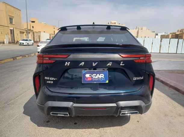 Car image 6