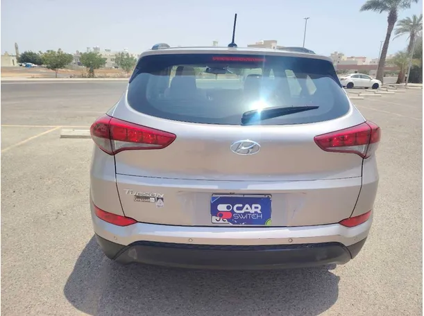 Car image 6