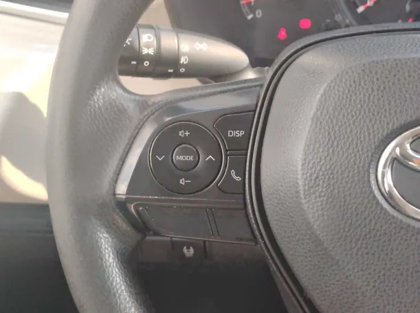 Car image 24
