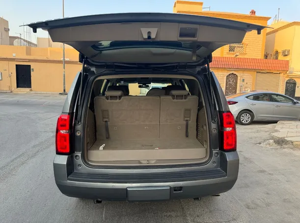 Car image 23