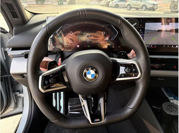 Car image 26