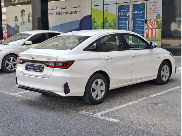 Car image 5