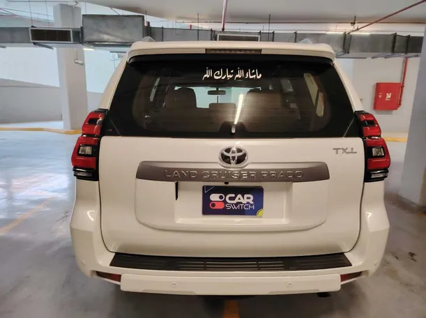 Car image 6