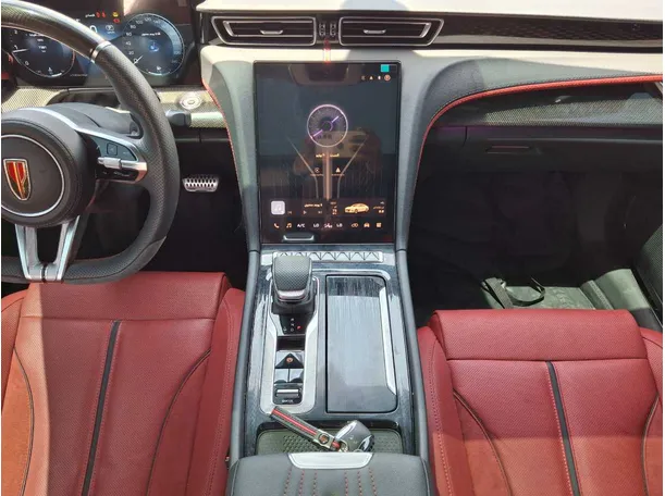 Car image 16