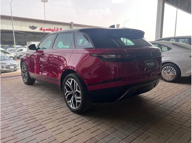 Car image 7