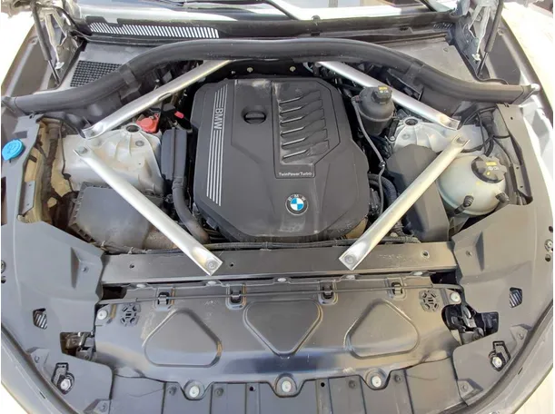 Car image 21