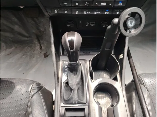 Car image 20