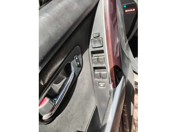 Car image 39