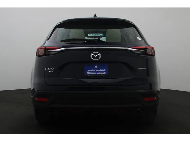 Car image 12