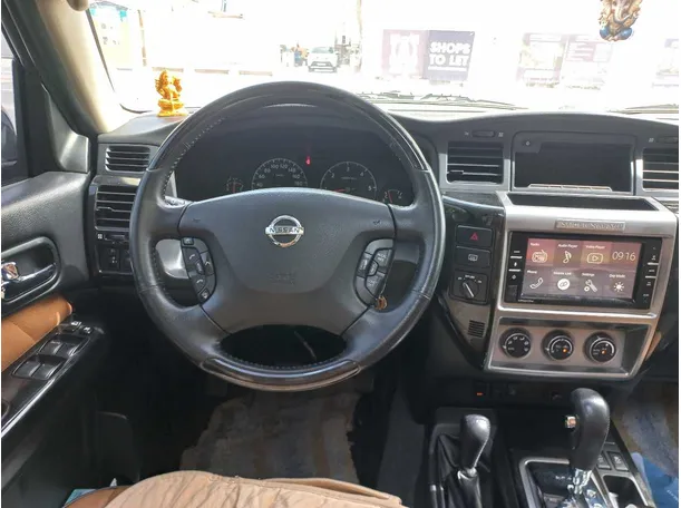 Car image 17