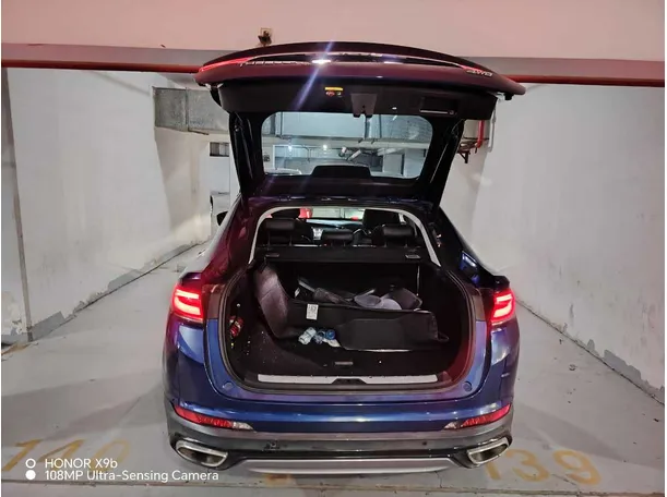 Car image 34
