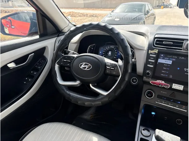 Car image 21