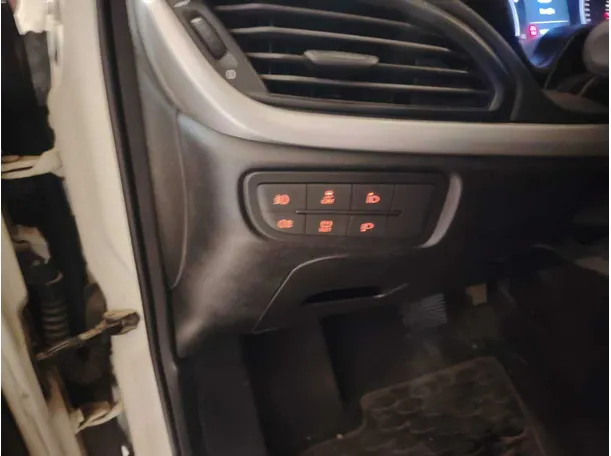 Car image 31