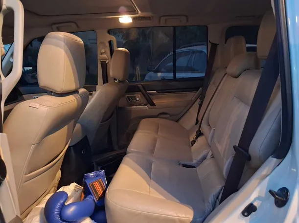 Car image 13