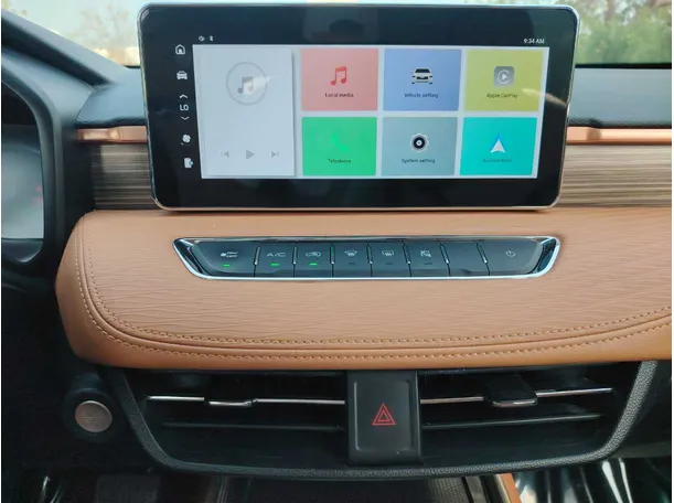 Car image 19