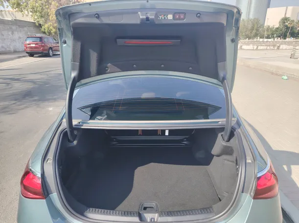 Car image 26