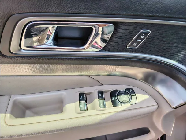 Car image 41