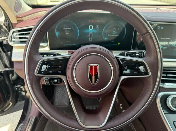 Car image 19