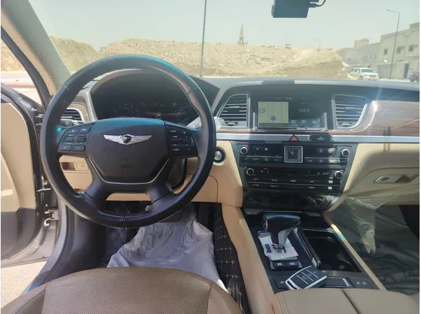 Car image 22