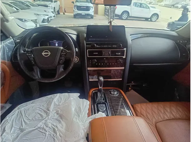 Car image 26