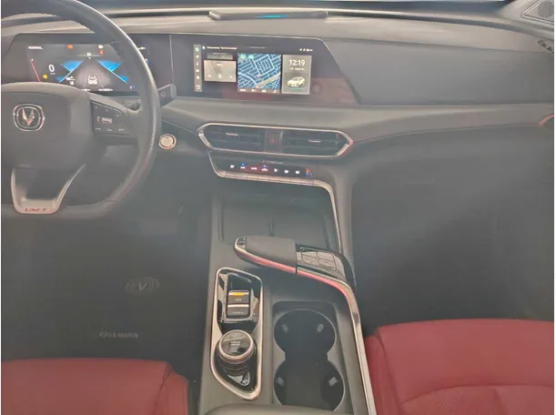 Car image 25