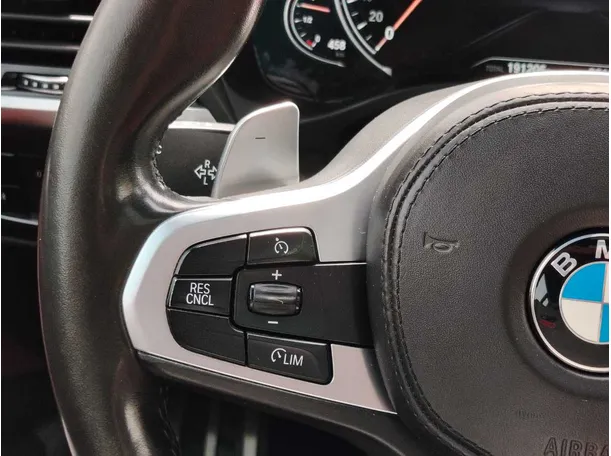 Car image 36