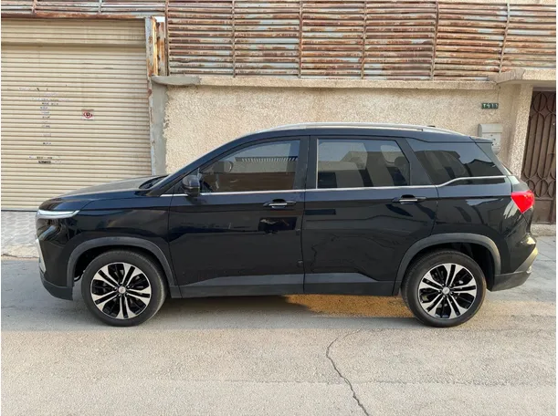 Car image 7