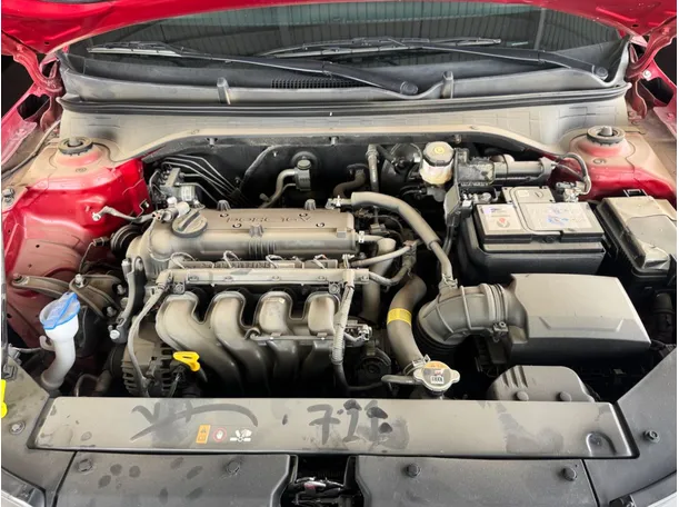 Car image 16