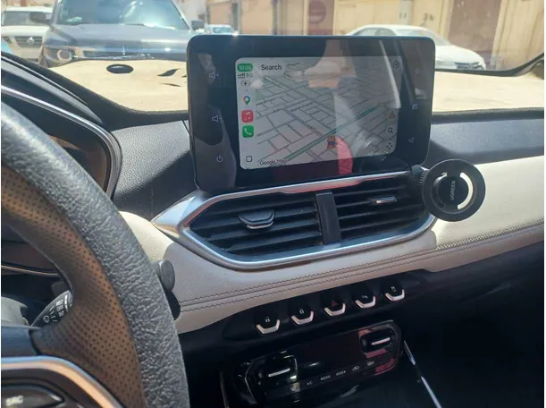 Car image 18