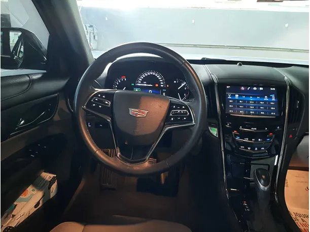 Car image 17