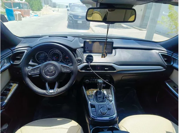 Car image 20