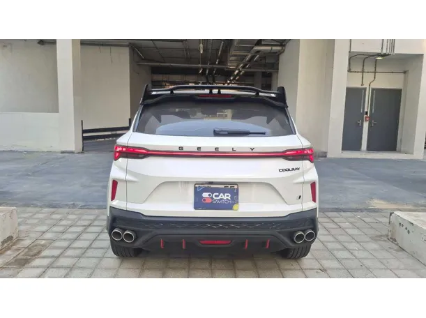Car image 6