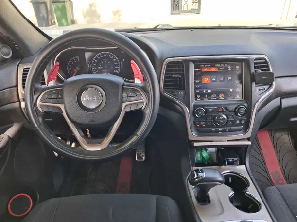 Car image 16