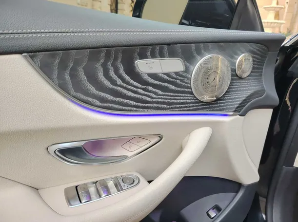 Car image 34