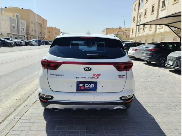Car image 6