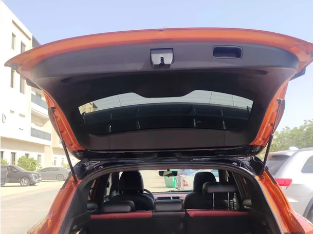 Car image 28