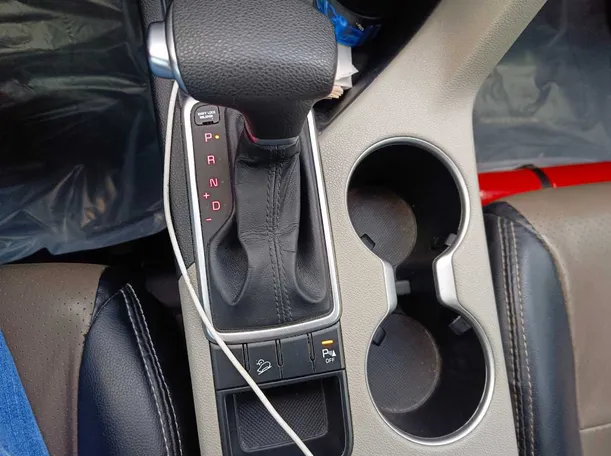 Car image 22